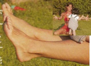 Cristina Parodi feet photo thumbnail