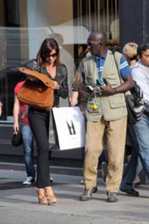 Cristina Parodi feet photo thumbnail