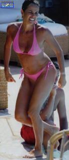 Cristina Parodi feet photo thumbnail