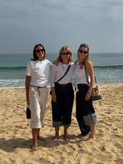 Cristina Parodi feet photo thumbnail