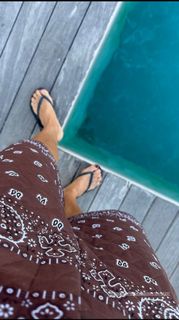 Cristina Parodi feet photo thumbnail