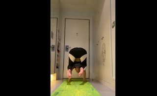 Cristina Pedroche feet photo thumbnail