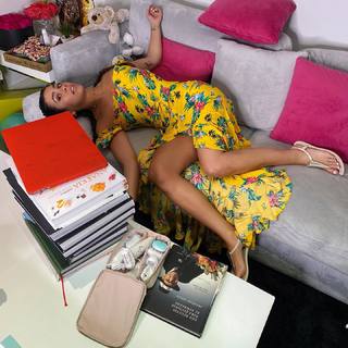 Cristina Pedroche feet photo thumbnail
