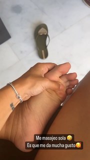 Cristina Pedroche feet photo thumbnail