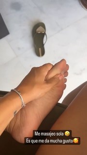 Cristina Pedroche feet photo thumbnail