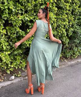 Cristina Pedroche feet photo thumbnail