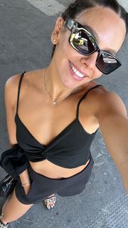 Cristina Pedroche feet photo thumbnail