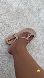 Cristina Pedroche feet photo thumbnail