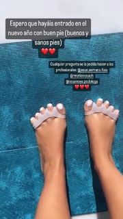 Cristina Pedroche feet photo thumbnail