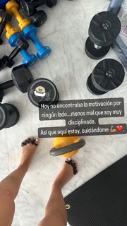 Cristina Pedroche feet photo thumbnail