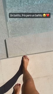 Cristina Pedroche feet photo thumbnail