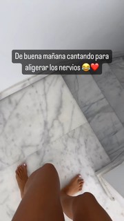 Cristina Pedroche feet photo thumbnail