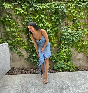 Cristina Pedroche feet photo thumbnail
