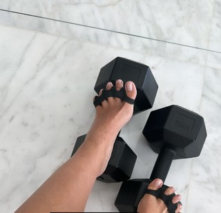 Cristina Pedroche feet photo thumbnail