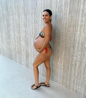 Cristina Pedroche feet photo thumbnail