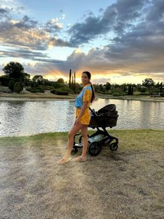 Cristina Pedroche feet photo thumbnail