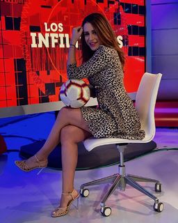 Cristina Porta feet photo 16
