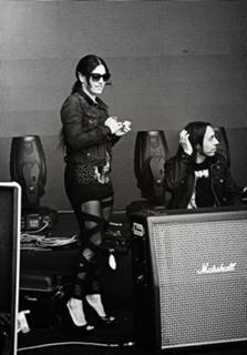 Cristina Scabbia feet photo thumbnail