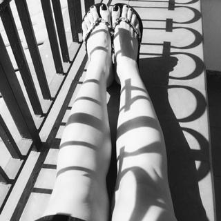 Cristina Scabbia feet photo thumbnail