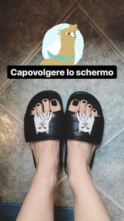 Cristina Scabbia feet photo thumbnail