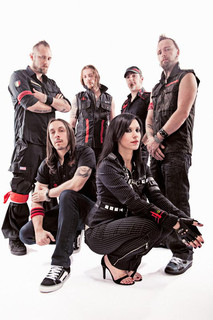 Cristina Scabbia feet photo thumbnail