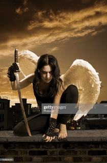 Cristina Scabbia feet photo thumbnail