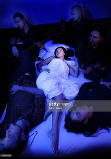 Cristina Scabbia feet photo thumbnail