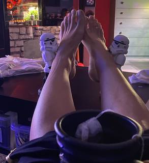 Cristina Scabbia feet photo thumbnail