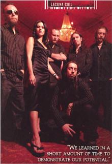 Cristina Scabbia feet photo thumbnail