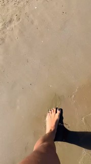 Cristina Scabbia feet photo thumbnail
