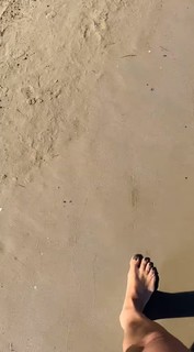Cristina Scabbia feet photo thumbnail
