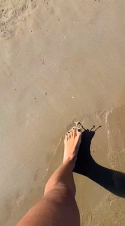 Cristina Scabbia feet photo thumbnail