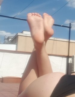 Cristinini feet photo 2