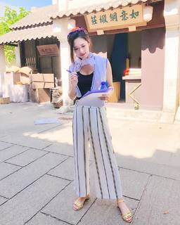 Crystal Fung feet photo 16