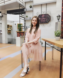 Crystal Fung feet photo 7