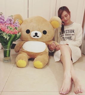 Crystal Fung feet photo 1