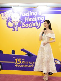 Crystal Fung feet photo 5