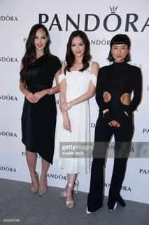Crystal Fung feet photo 19