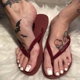 Crystal Inked feet photo thumbnail