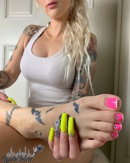 Crystal Inked feet photo thumbnail