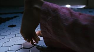 Crystal Lowe feet photo 3