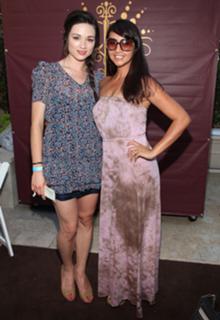 Crystal Reed feet photo thumbnail