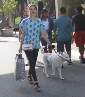 Crystal Reed feet photo thumbnail