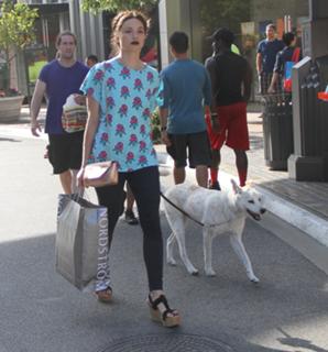 Crystal Reed feet photo thumbnail