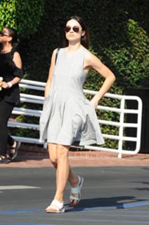 Crystal Reed feet photo thumbnail