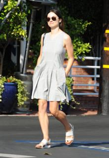 Crystal Reed feet photo thumbnail