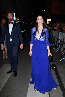 Crystal Reed feet photo thumbnail