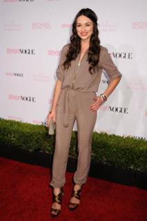 Crystal Reed feet photo thumbnail