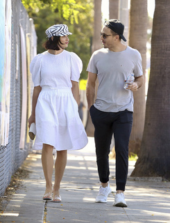 Crystal Reed feet photo thumbnail