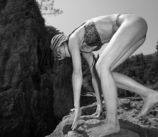 Crystal Reed feet photo thumbnail